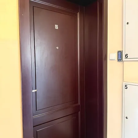 Mtp Centrum Z 3 Lazienkami * Познань