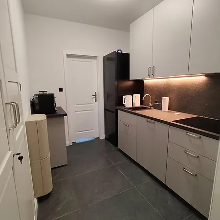 Mtp Centrum Z 3 Lazienkami Апартаменты *