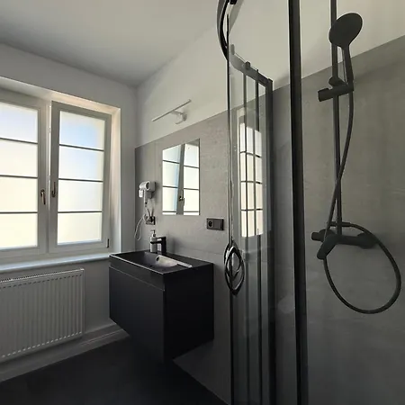 Mtp Centrum Z 3 Lazienkami * Познань